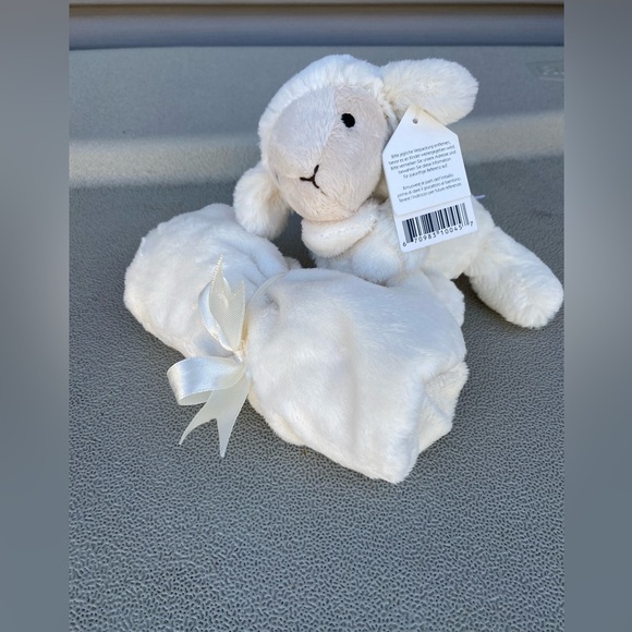 Jellycat Bashful Lamb Lovey Plush
Security Blanket Soother Ivory
White - Picture 7 of 7